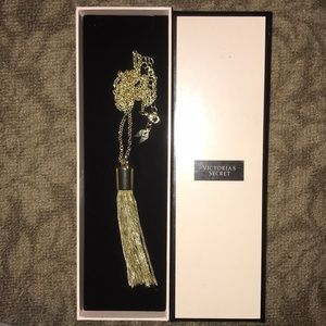 Victoria secret necklace